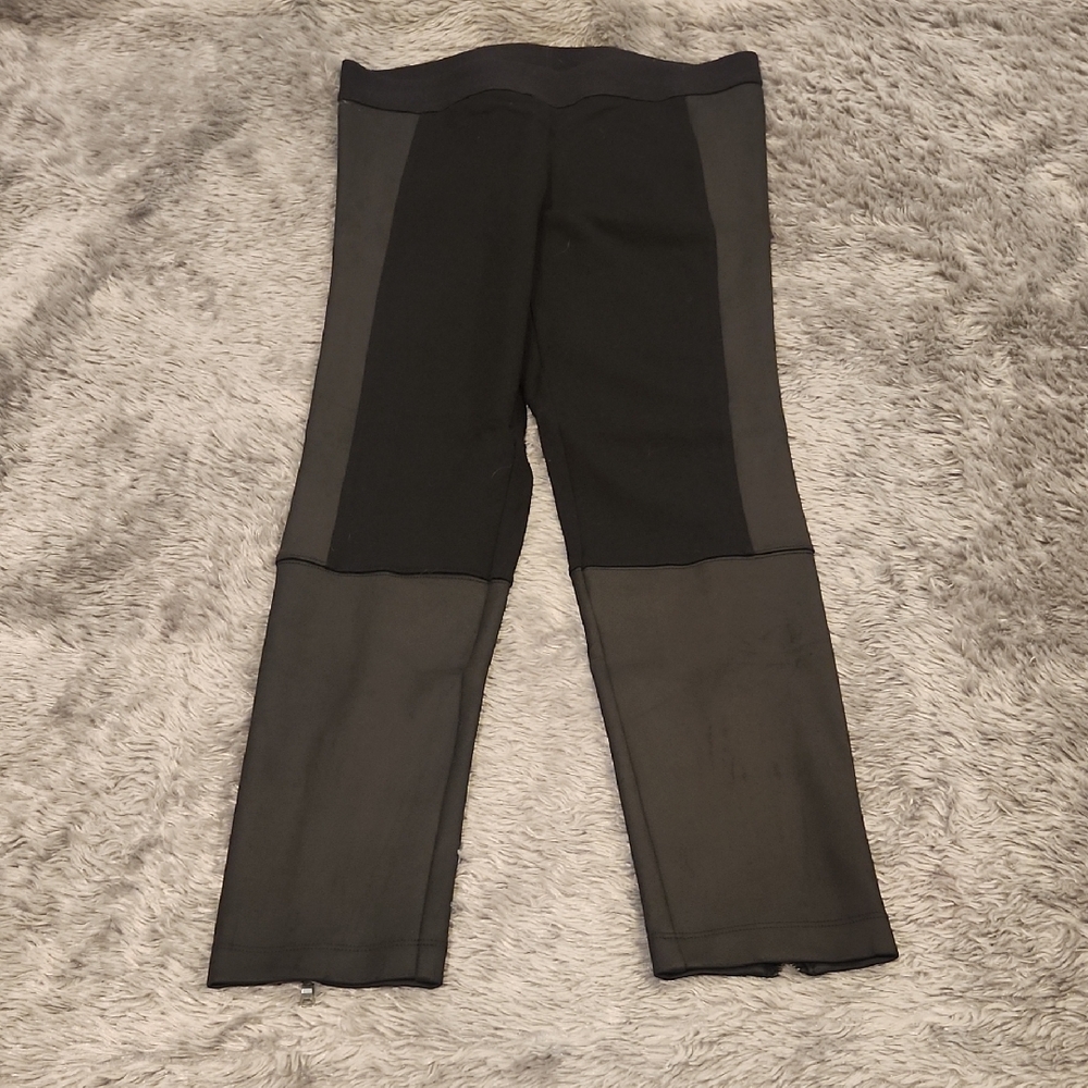 Express "Leather Look" Black Leggings Size M!